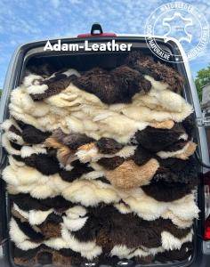 Fårskinn - Affärsresa till Stuttgart i sydvästra Tyskland med våra naturliga fårskinn från Adam Leather!
